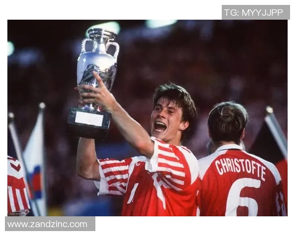 20多岁足球明星的崛起与挑战：他们如何在绿茵场上书写传奇人生