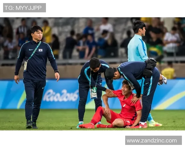 国外足球明星圆梦瞬间精彩回顾展现他们的奋斗与荣耀 国外足球明星圆梦瞬间精彩回顾展现他们的奋斗与荣耀