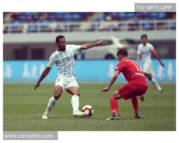 最溜的足球明星背后的故事与传奇成就揭秘 最溜的足球明星背后的故事与传奇成就揭秘