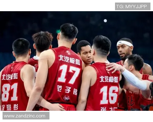 深圳乒乓球队以82分领跑杯赛积分榜展现强劲实力