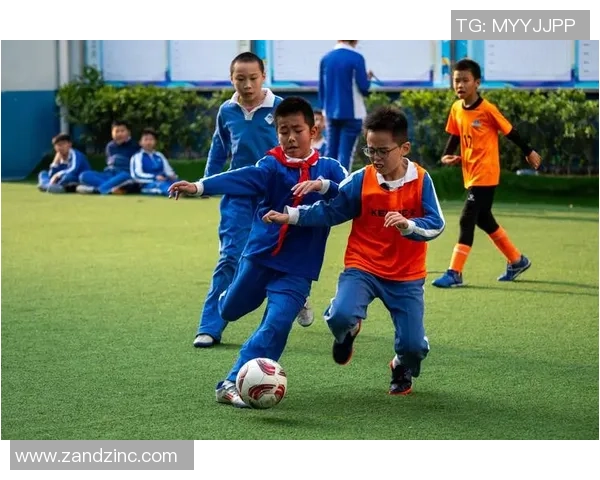 足球巨献：探秘广州足球队的团队协作